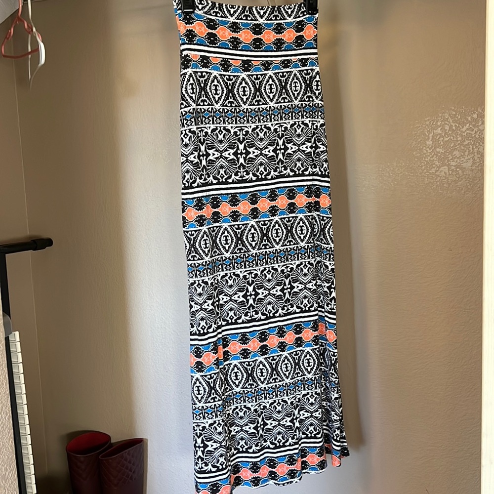 Charlotte Russe patterned maxi skirt